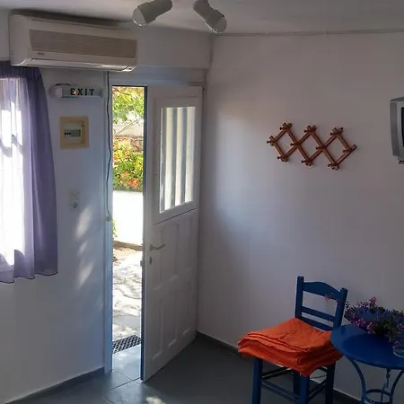Anemos Plaka Maison d'hôtes *